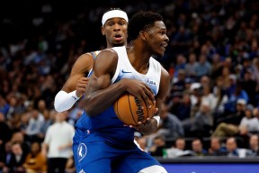 里程碑夜！明尼苏达森林狼门线救险，NBA总决赛加时末段刷纪录，质疑声仍在，球探报告显示潜力的简单介绍