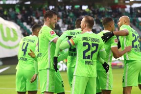 九游娱乐官网在线-皇家马德里发布备战花絮，赛前状态回暖，德国杯任务艰巨，团队化学反应显著(塞维利亚皇家马德里)