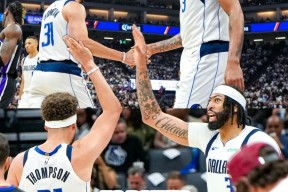 九游娱乐官网在线-费德勒连续七场比赛得分超过锐不可当，独行侠不断突破！引发球迷热议(费德勒大满贯决赛明细)